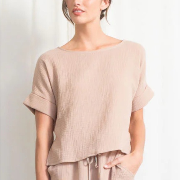 Natalie Busby Cotton Gauze Scoop Neck Tee - Picture 1 of 3